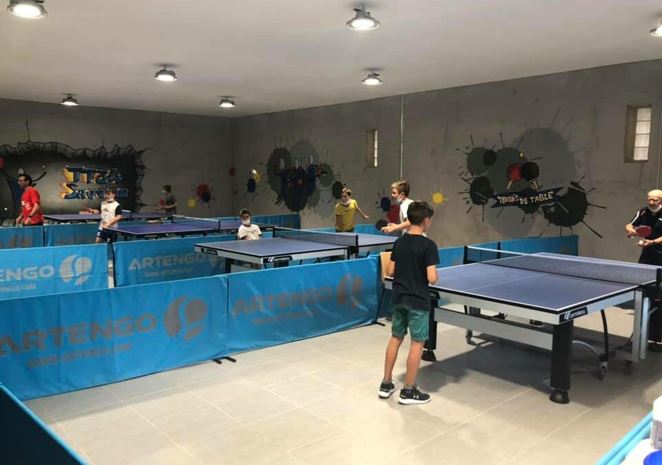ESPACE ADOS SAUVIAN et le club de tennis de table